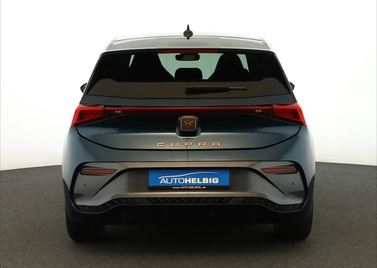 Gebraucht Cupra Born 150 kW (204 PS) 2024 Aurorablau Kleinwagen