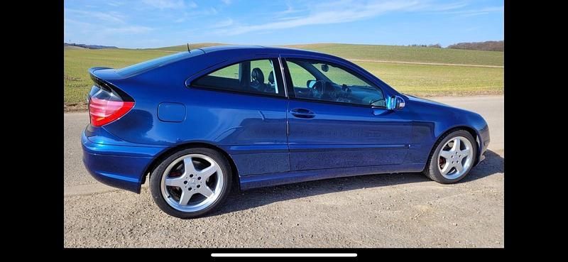 Gebraucht Mercedes C230 192 PS (141 kW) 2002 Blau Coupé