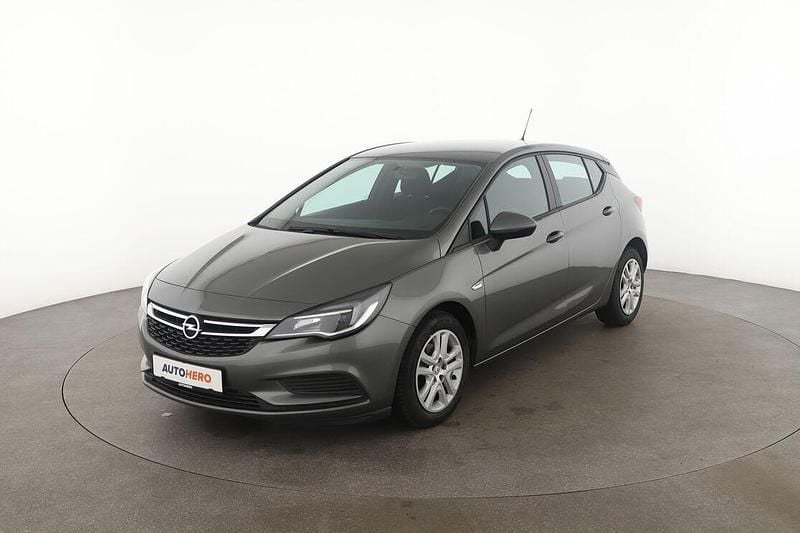 Grau Gebraucht 2018 Opel Astra Edition Limousine | 11.850 € (Guter Preis) - Bild 1/3