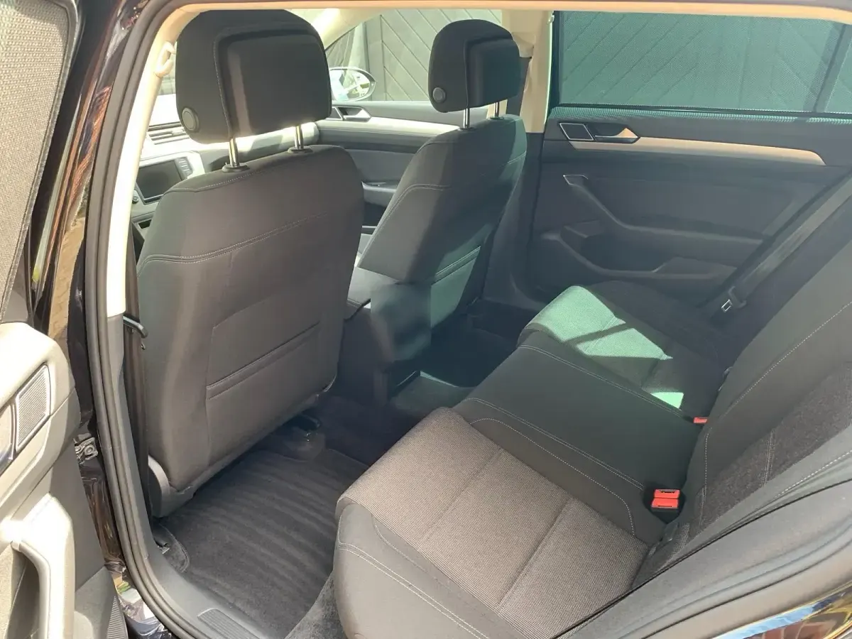 Gebraucht VW Passat Comfortline 2016 Schwarz Kombi