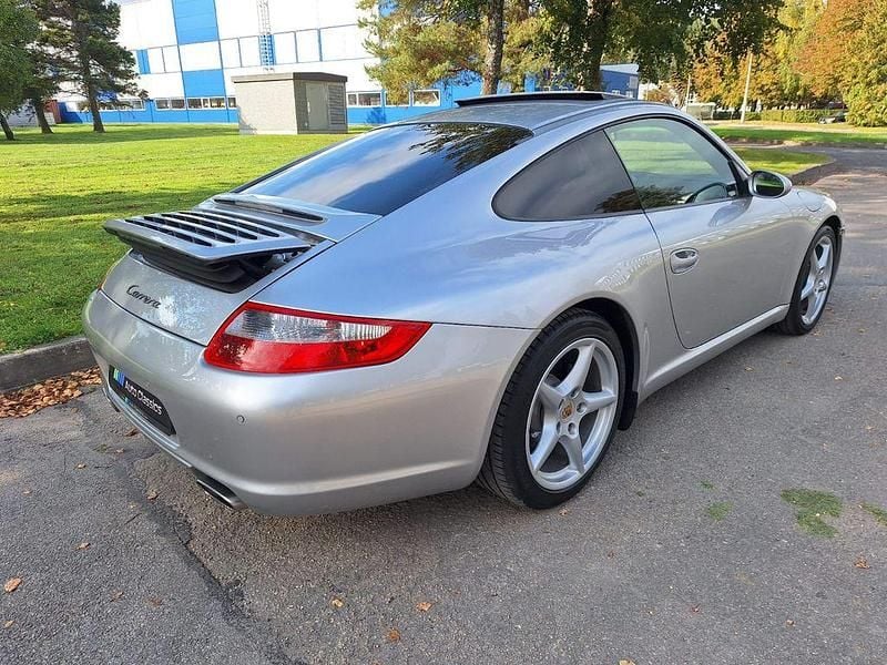 Gebraucht Porsche 911 Carrera 325 PS (239 kW) 2005 Silber Coupé