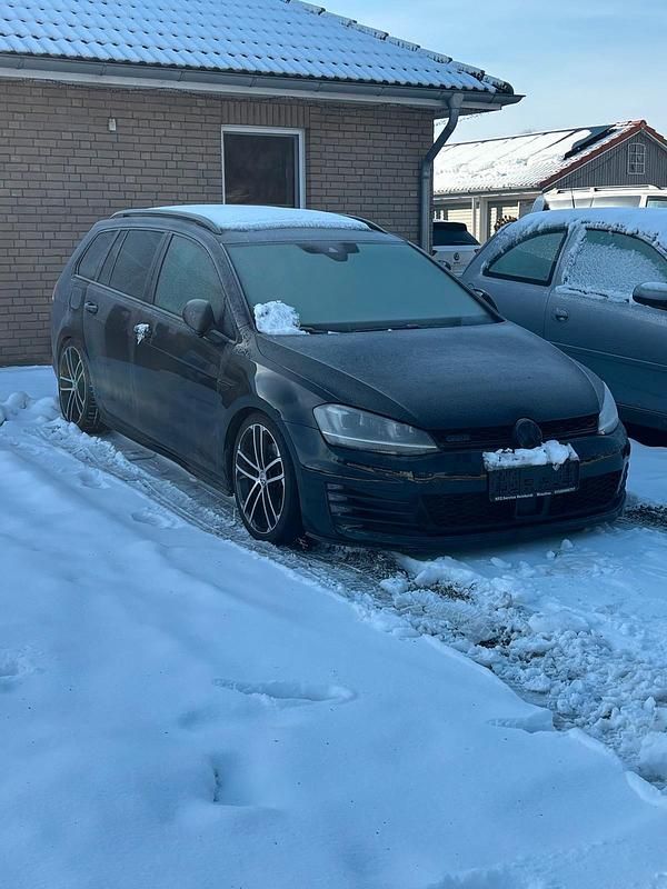 Gebraucht VW Golf VII GTD 185 PS (136 kW) 2016 Schwarz Kombi