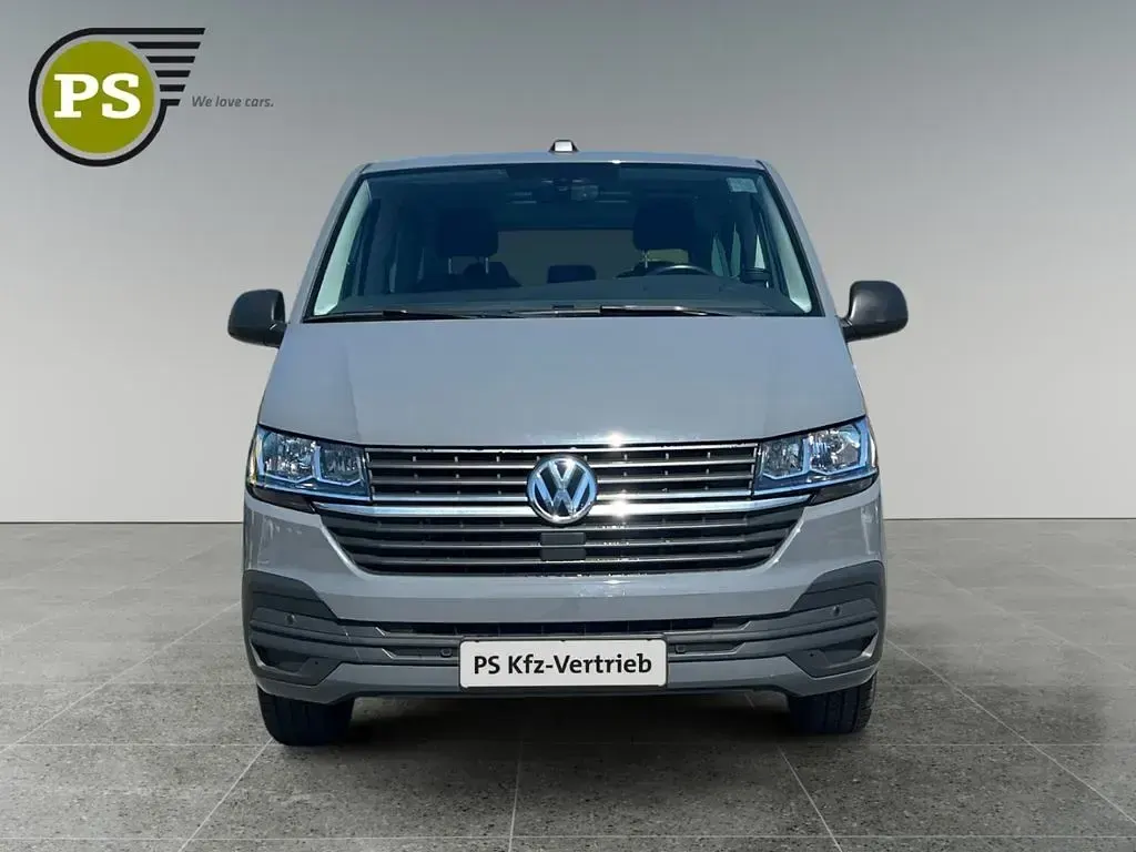 Gebraucht VW Multivan Trendline 150 PS (110 kW) 2021 Grau Van / Kleinbus