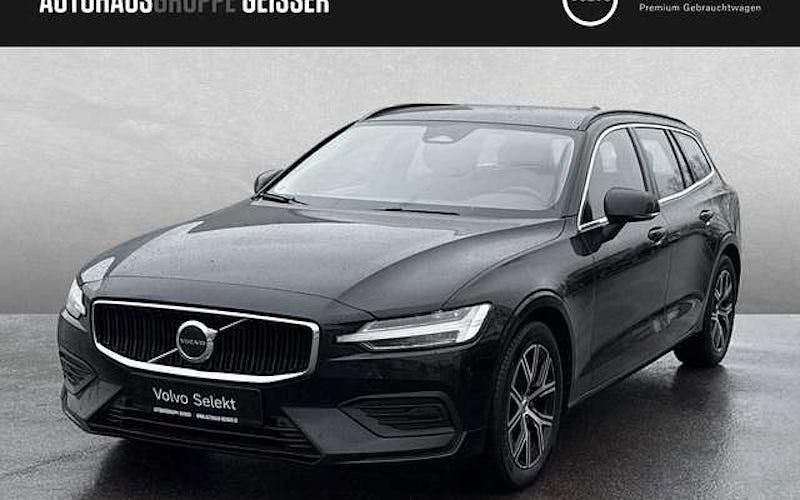 Gebraucht Volvo V60 Core 197 PS (144 kW) 2025 Schwarz Kombi