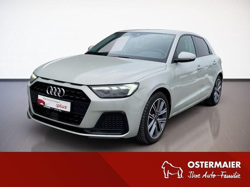Silber Gebraucht 2025 Audi A1 SUV | 25.390 € (Guter Preis) - Bild 1/4