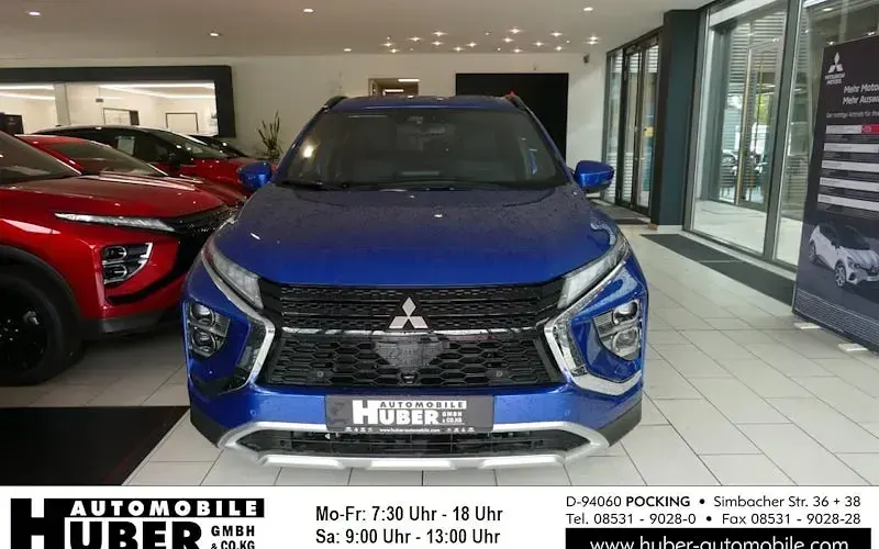 Gebraucht Mitsubishi Eclipse Cross Plus 188 PS (138 kW) 2024 Blau metallic SUV