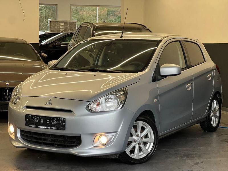 Gebraucht Mitsubishi Space Star 80 PS (58 kW) 2014 Silber Limousine