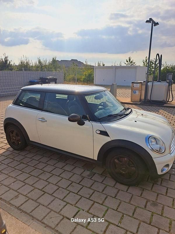 Beige Gebraucht 2009 Mini ONE Kleinwagen | 5.599 € (Teuer) - Bild 1/4