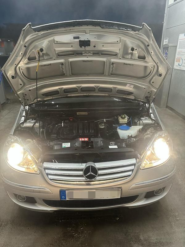 Gebraucht Mercedes A180 109 PS (80 kW) 2006 Grau Kleinwagen