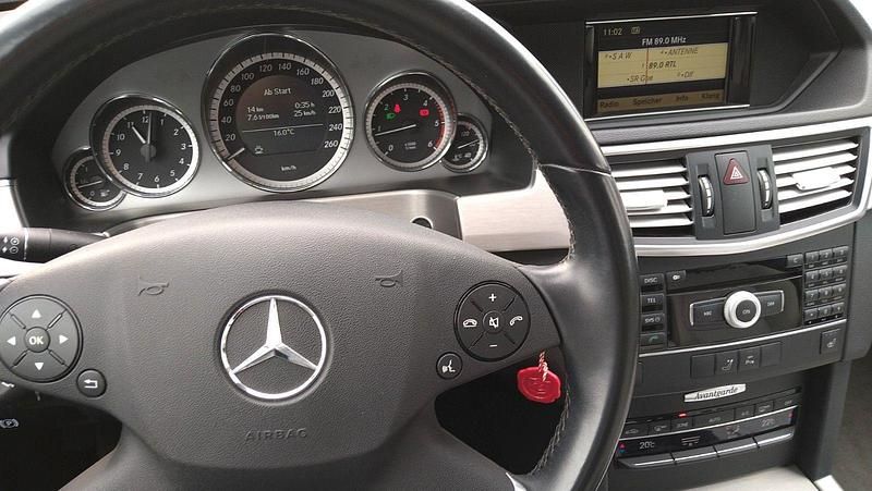 Usata Mercedes E250 Avantgarde 204 CV (150 kW) 2010 Nero Station wagon