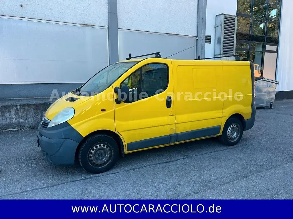 Gebraucht Opel Vivaro 114 PS (83 kW) 2008 Gelb Van / Kleinbus