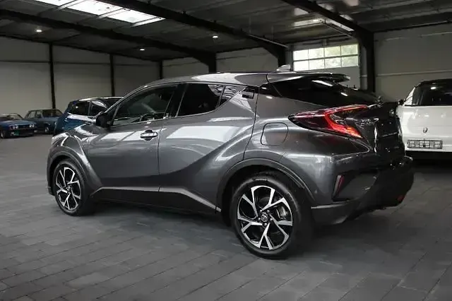 Gebraucht Toyota C-HR Team 122 PS (89 kW) 2018 Grau SUV