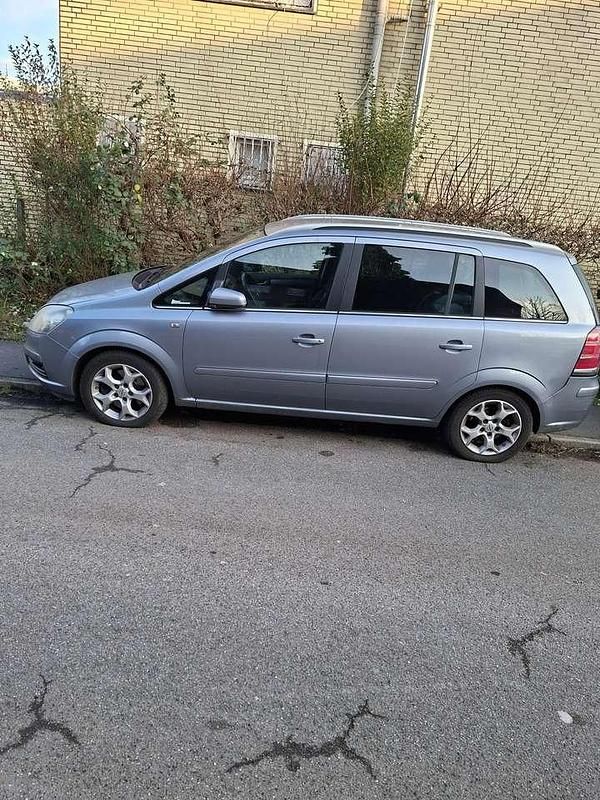 Gebraucht Opel Zafira Edition 150 PS (110 kW) 2006 Van / Kleinbus
