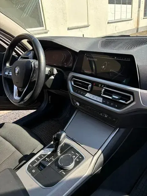 Gebraucht BMW 320 Advantage 190 PS (139 kW) 2021 Schwarz Kombi