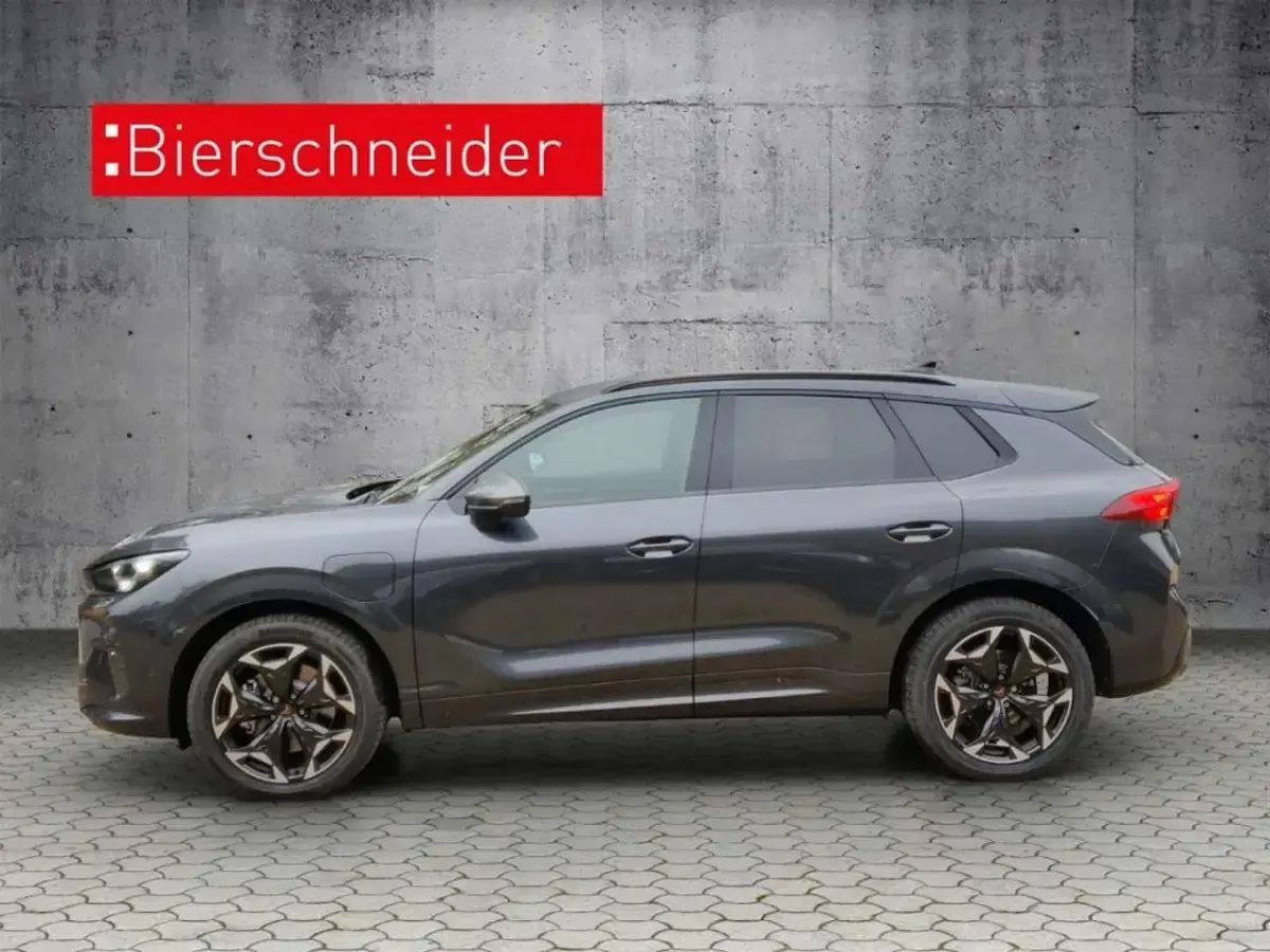 Neu Cupra Terramar 204 PS (150 kW) 2025 Grau (timanfayagrau) SUV