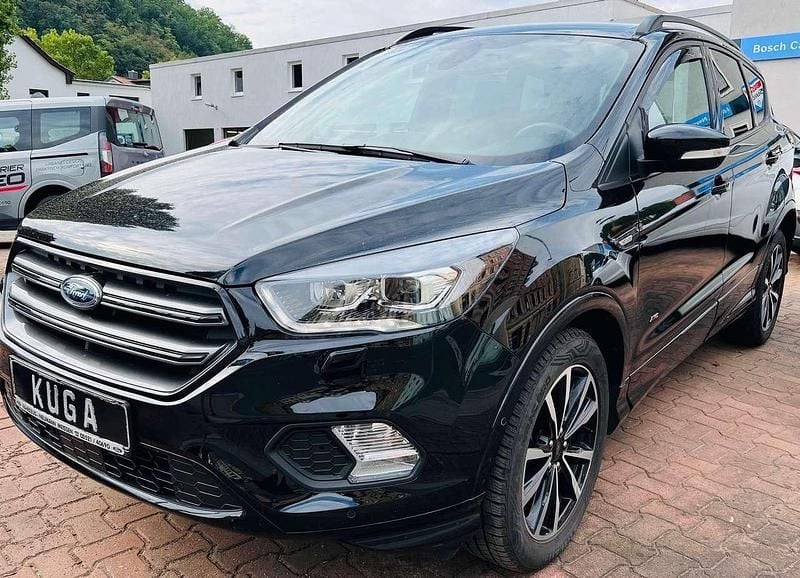 Iridiumschwarzmetallic Gebraucht 2018 Ford Kuga ST-Line SUV | 17.390 € (Fairer Preis) - Bild 1/4