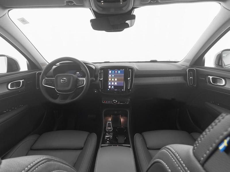 Gebraucht Volvo XC40 Plus 197 PS (144 kW) 2025 Blau SUV