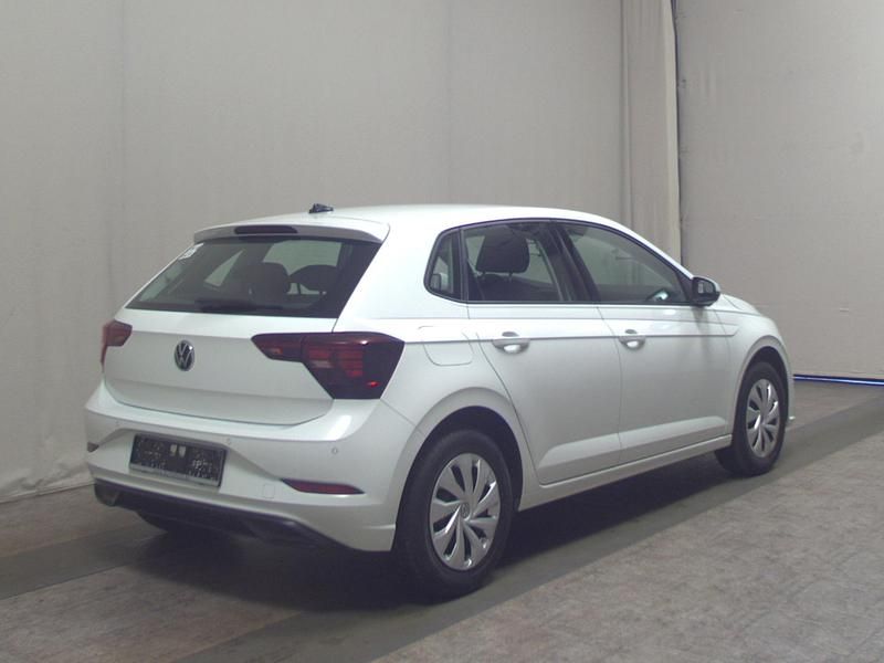 Gebraucht VW Polo Comfortline 95 PS (69 kW) 2022 Weiss Kleinwagen