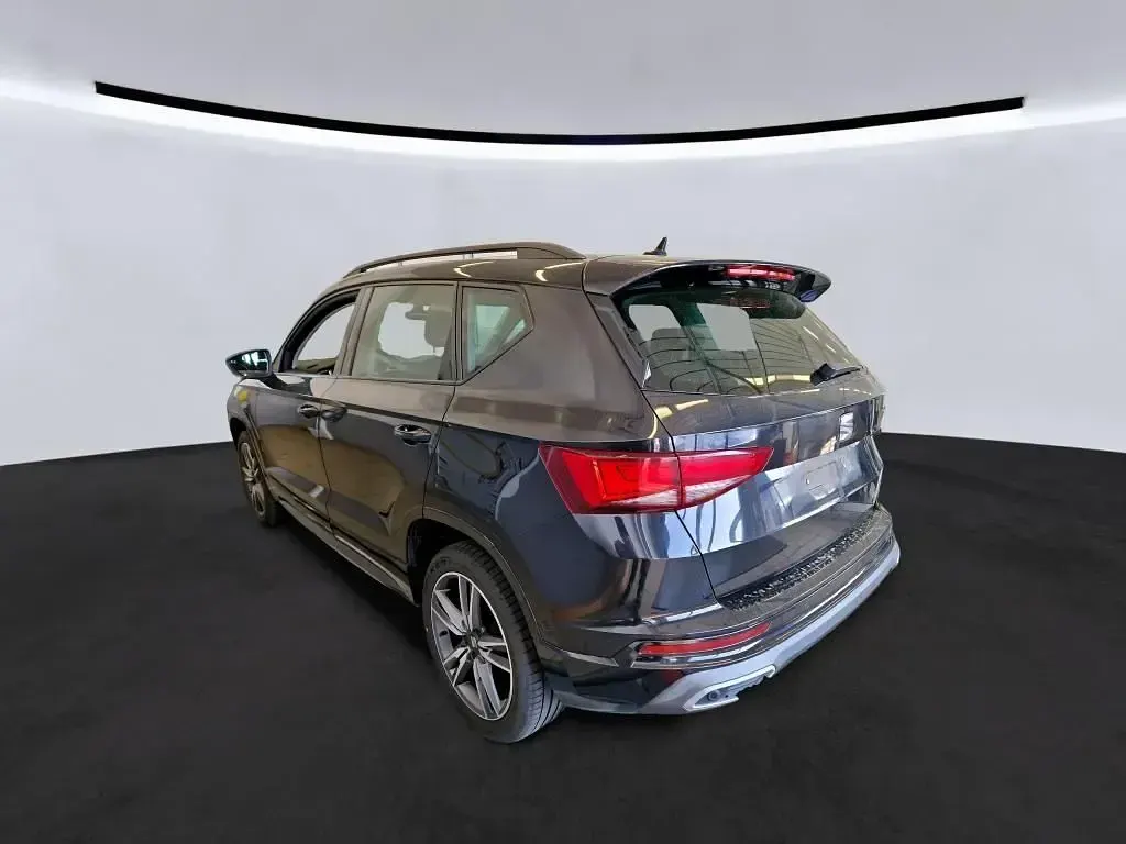 Używany Seat Ateca CONNECT 150 KM (110 kW) 2022 Czarny SUV