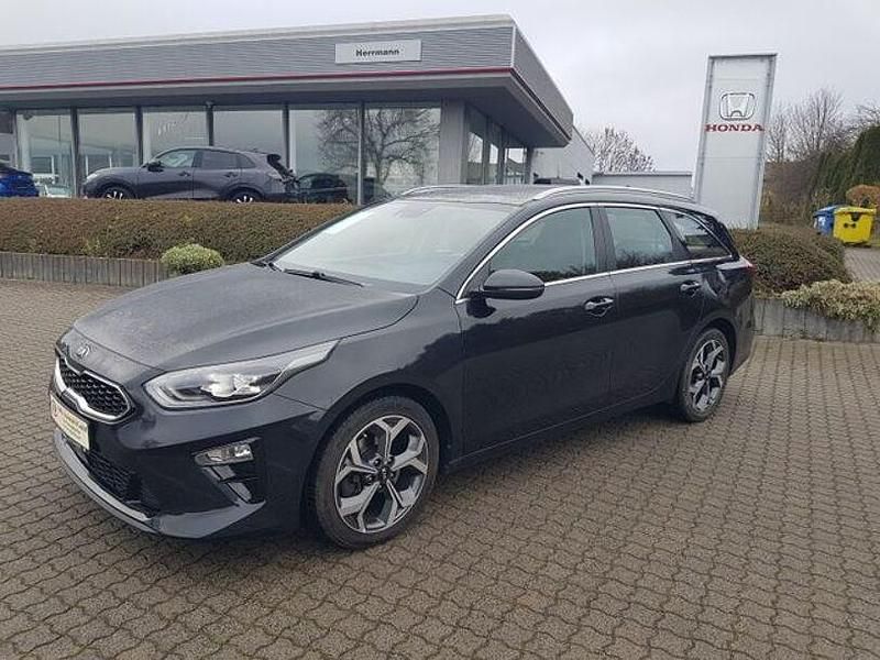 Andere Gebraucht 2020 Kia Ceed Kleinwagen | 18.990 € (Teuer) - Bild 1/4