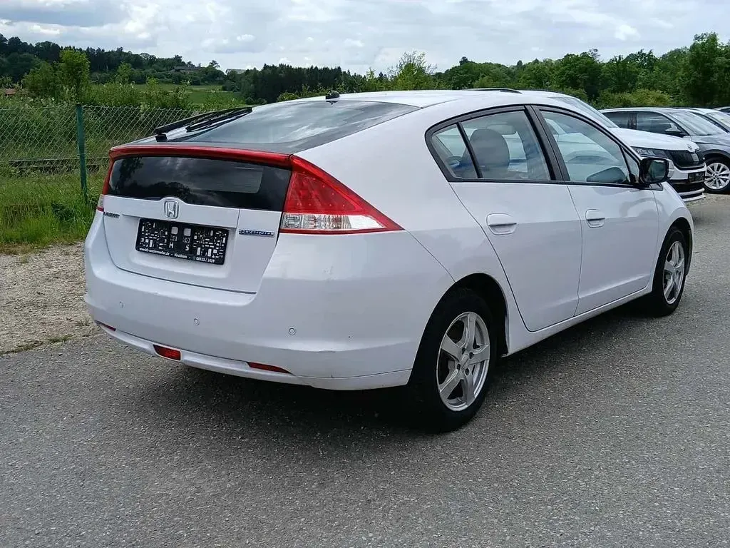 Gebraucht Honda Insight Elegance 88 PS (64 kW) 2010 Weiß Kleinwagen