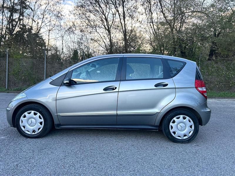 Gebraucht Mercedes A150 95 PS (69 kW) 2006 Grau Limousine