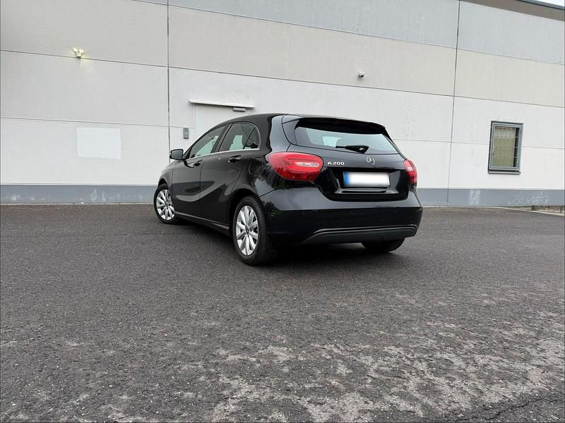 Usata Mercedes A200 Style 156 CV (114 kW) 2018 Nero Berlina