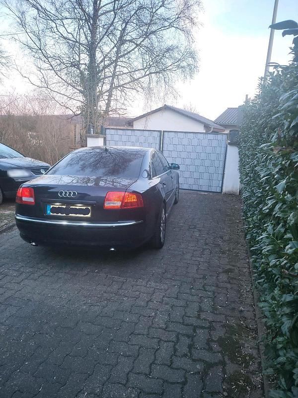 Gebraucht Audi A8 232 PS (170 kW) 2004 Blau Limousine