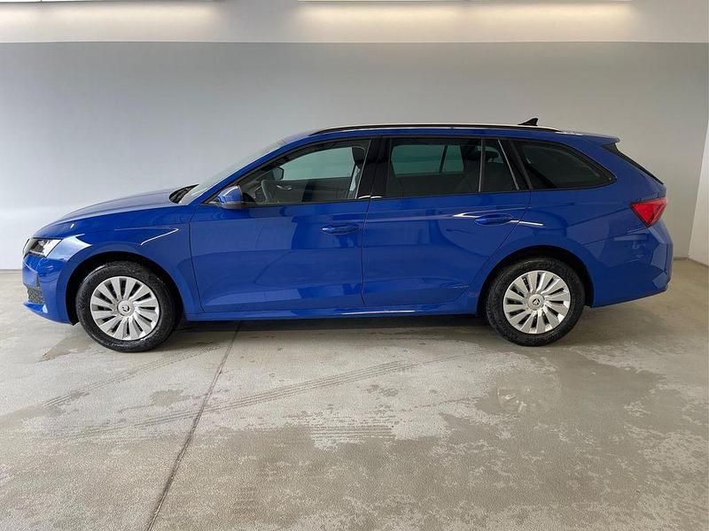 Neu Skoda Octavia Essence 150 PS (110 kW) 2025 Auf anfrage Kombi