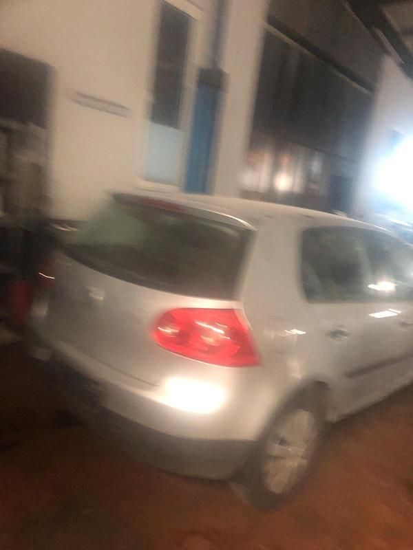 Gebraucht VW Golf V 2005 Grau Kleinwagen