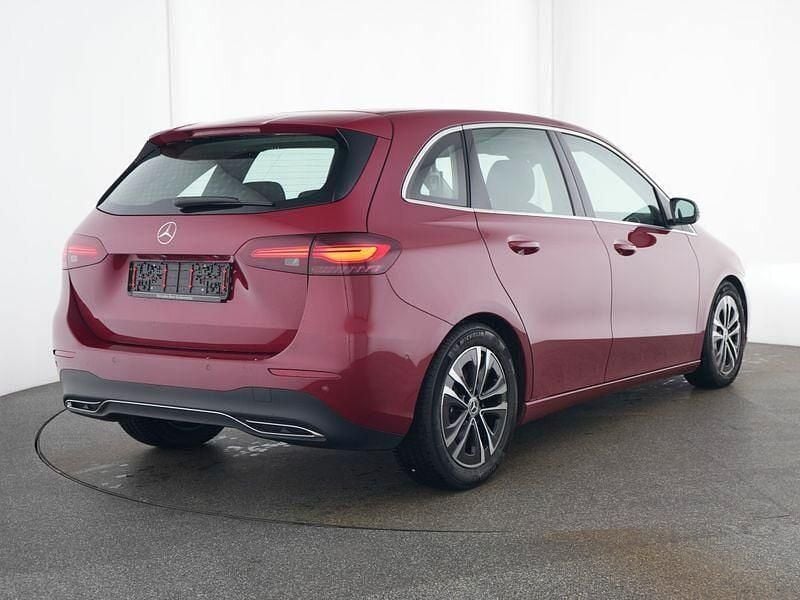 Gebraucht Mercedes B200 Progressive 163 PS (119 kW) 2025 Manufaktur lack manufaktur pat Van / Kleinbus