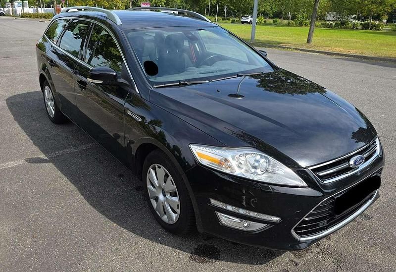 Schwarz Gebraucht 2012 Ford Mondeo Titanium S Kombi | 6.300 € (Etwas zu teuer) - Bild 1/4