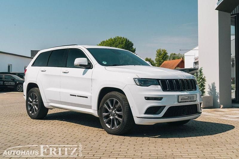 Weiß Gebraucht 2019 Jeep Grand Cherokee SUV | 31.970 € (Etwas zu teuer) - Bild 1/4