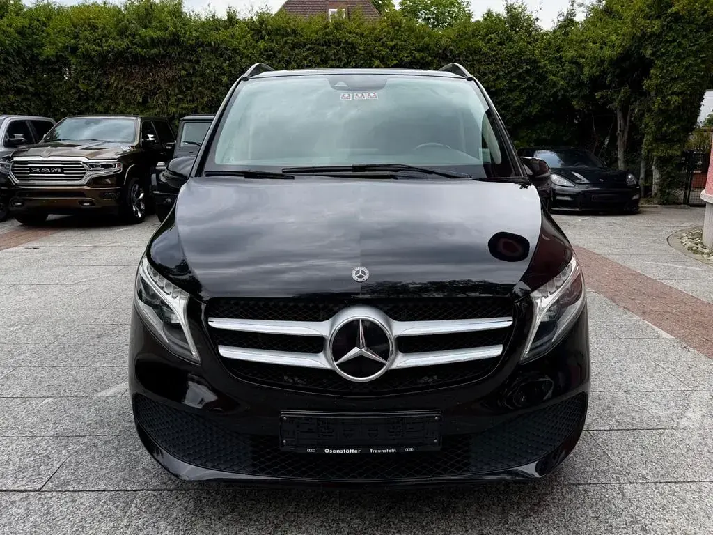 Gebraucht Mercedes V300 Edition 239 PS (175 kW) 2019 Schwarz Van / Kleinbus
