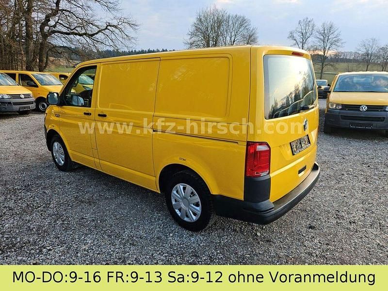 Usado VW Transporter 84 HP (61 kW) 2015 Amarelo Van