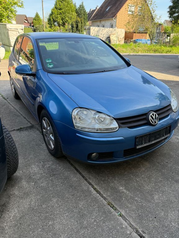Blau Gebraucht 2005 VW Golf IV Sportline Limousine | 2.800 € (Guter Preis) - Bild 1/4