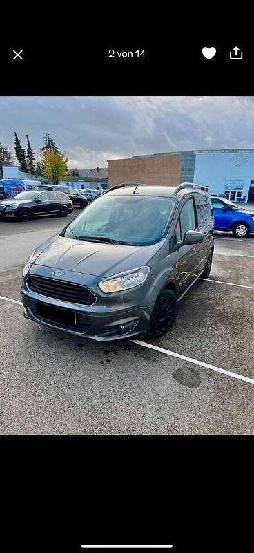 Gebraucht Ford Tourneo Titanium 101 PS (74 kW) 2015 Kombi