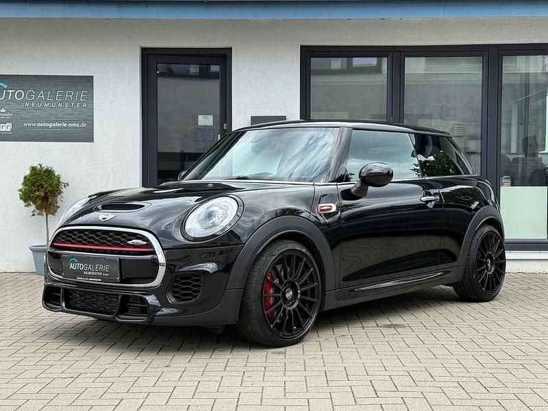 Schwarz Gebraucht 2015 Mini Cooper Kleinwagen | 17.480 € (Etwas zu teuer) - Bild 1/4