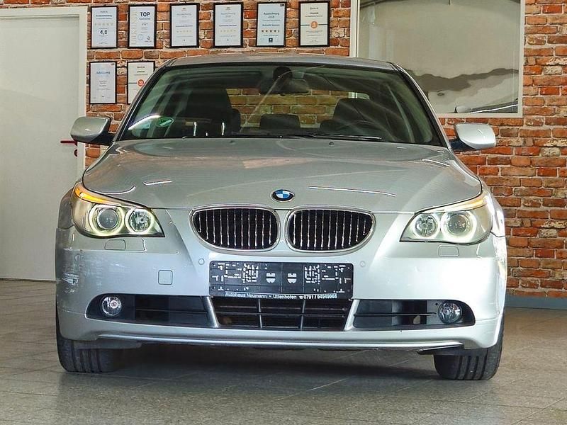 Second-hand BMW 525 218 CP (160 kW) 2006 Argintiu Berlinǎ