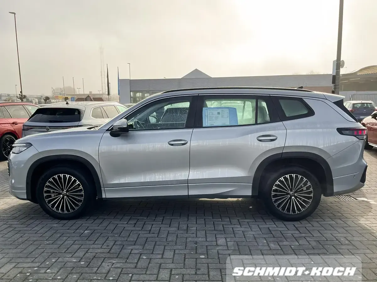 Gebraucht VW Tayron Life 150 PS (110 kW) 2025 Oyster silver (silber) SUV