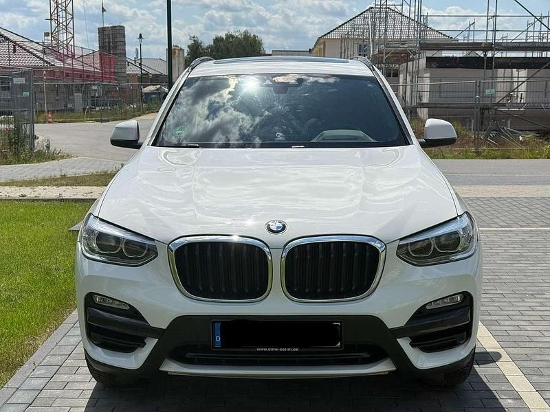 Weiß Gebraucht 2018 BMW X3 xLine SUV | 26.500 € (Guter Preis) - Bild 1/4