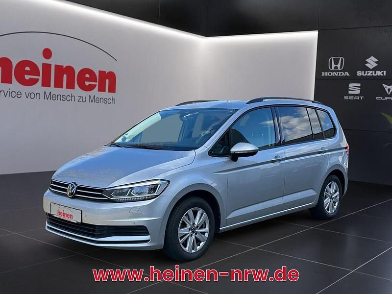 Andere Gebraucht 2023 VW Touran Comfortline Van / Kleinbus | 29.439 € (Guter Preis) - Bild 1/4