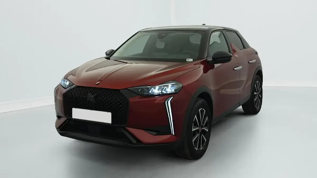 Gebraucht DS Automobiles DS3 Performance 101 PS (74 kW) 2024 Rouge diva nacre / toit noir Limousine
