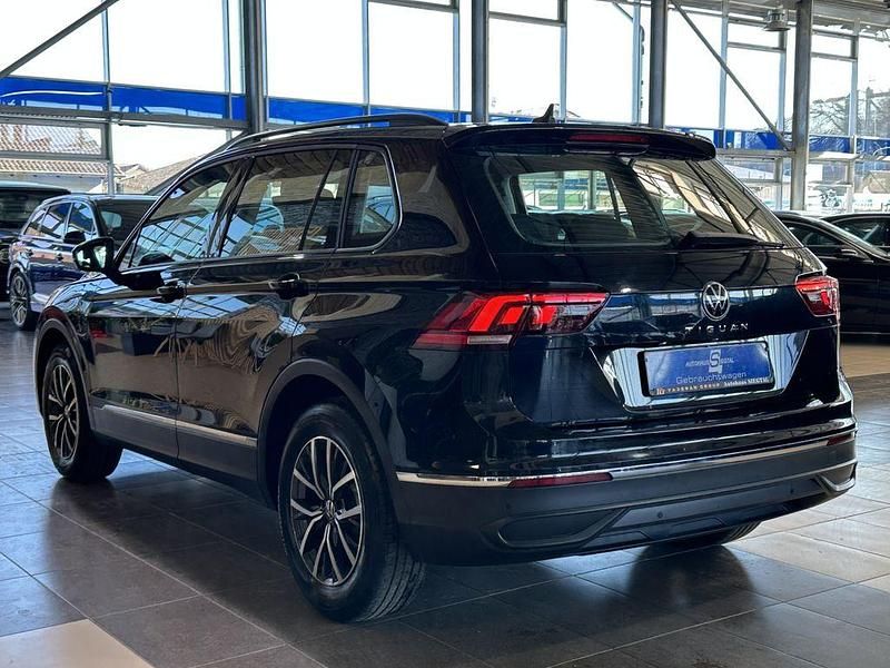 Gebraucht VW Tiguan 150 PS (110 kW) 2021 Schwarz SUV