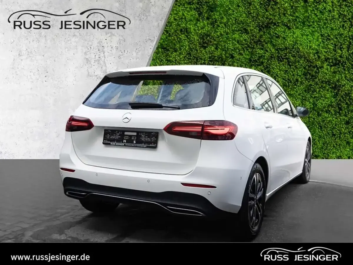 Gebraucht Mercedes B200 Progressive 163 PS (119 kW) 2025 Polarweiß Kleinwagen