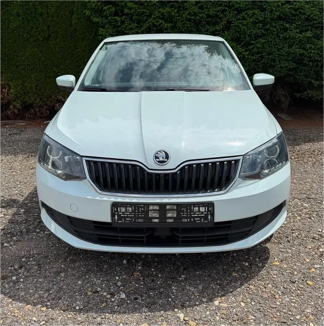 Gebraucht Skoda Fabia Ambition 105 PS (77 kW) 2015 Weiß Kombi