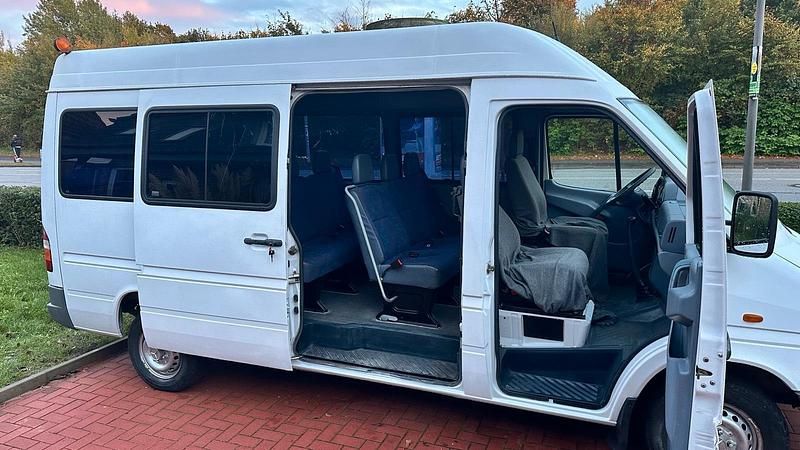 Weiß Gebraucht 1998 Mercedes Sprinter Van | 6.999 € (Guter Preis) - Bild 1/4