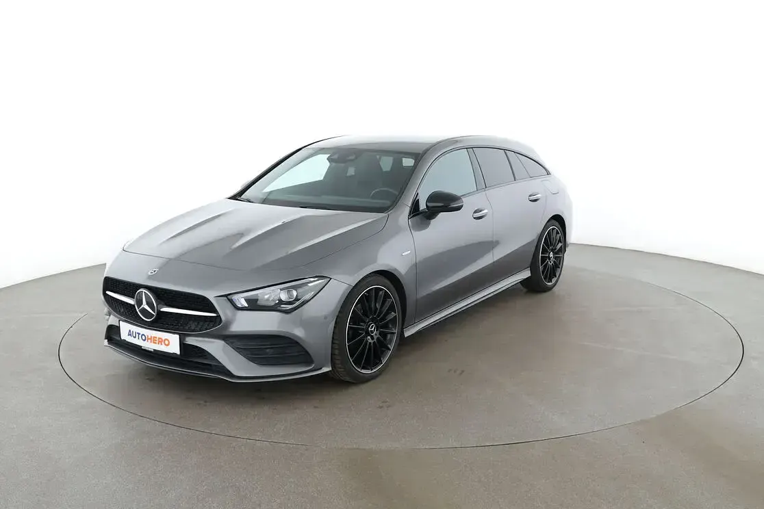 Gebraucht Mercedes CLA200 Shooting Brake AMG line 150 PS (110 kW) 2022 Kombi
