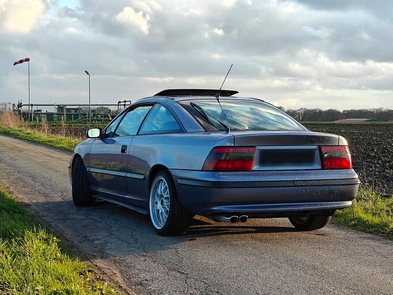Gebraucht Opel Calibra 115 PS (84 kW) 1994 Violet Coupé