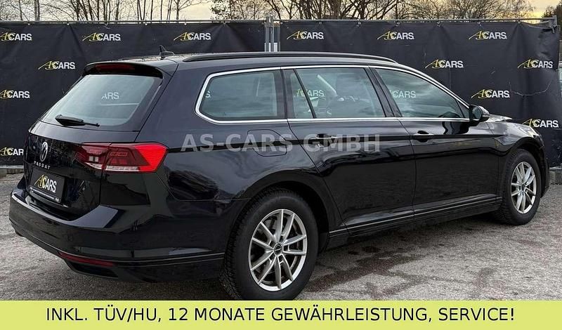 Gebraucht VW Passat Business 122 PS (89 kW) 2022 Schwarz Kombi